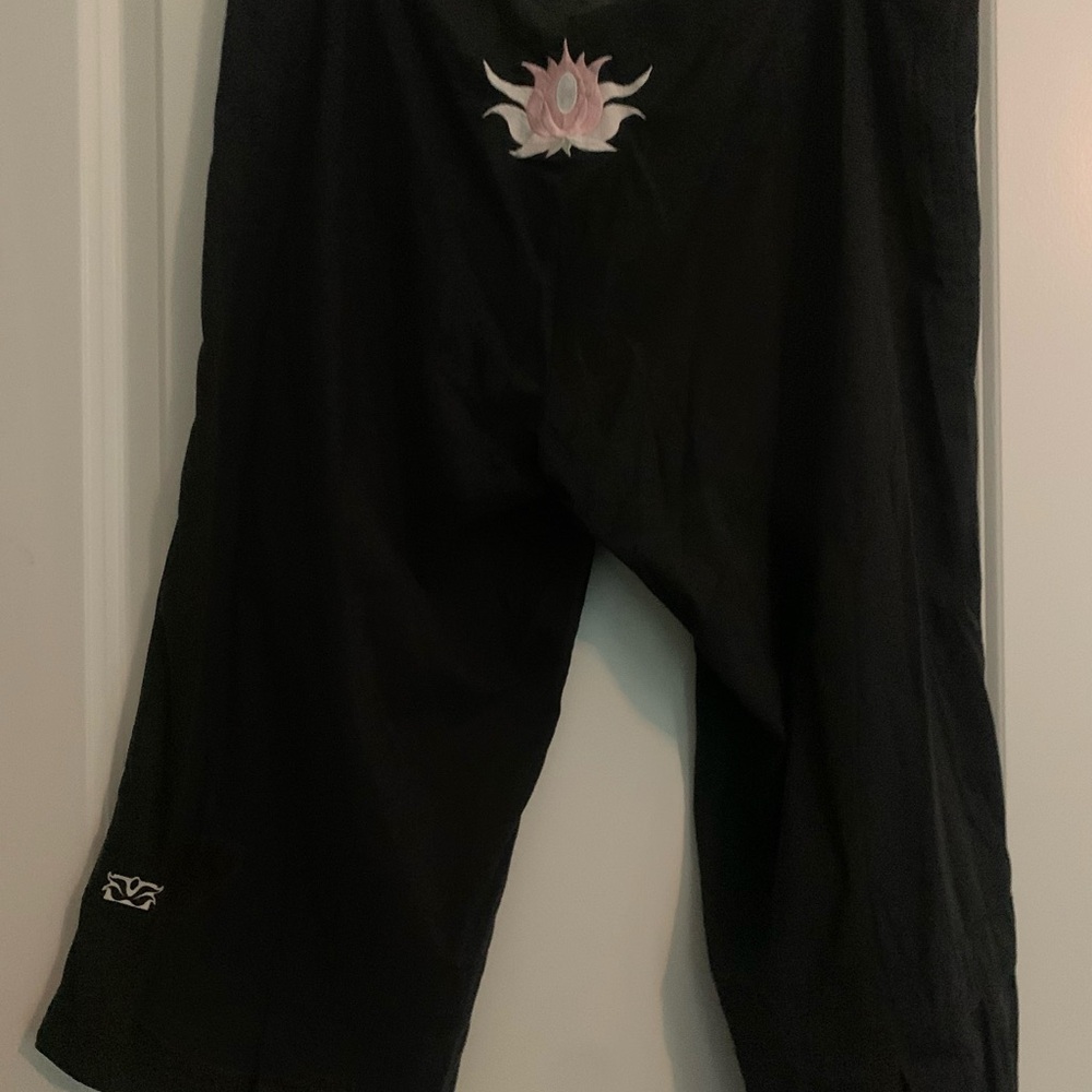 Rare discontinued be present pants with lotus 🪷